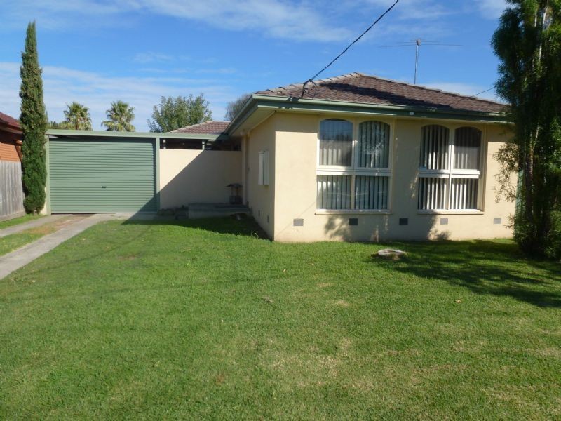 15 Rossdale Street, Craigieburn VIC 3064