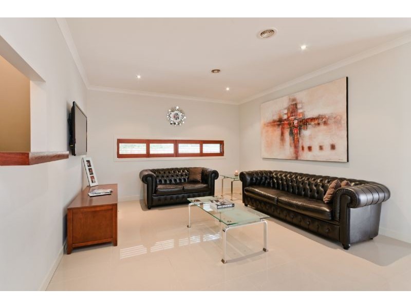25 Cascade Terrace, Craigieburn VIC 3064