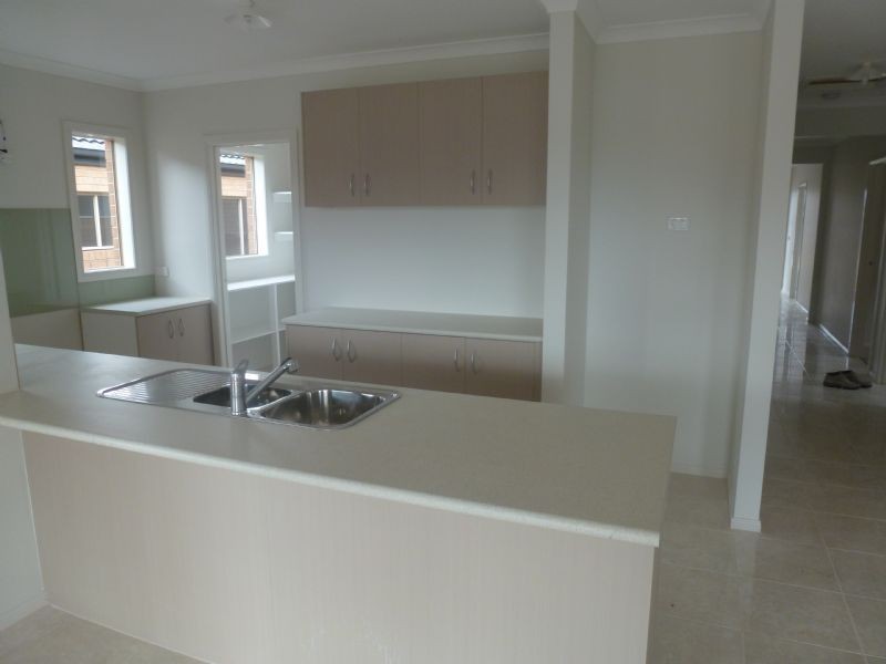 16 Scotney Road, Craigieburn VIC 3064