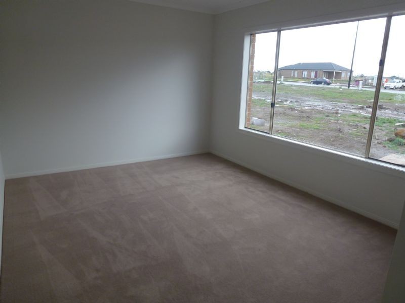 16 Scotney Road, Craigieburn VIC 3064