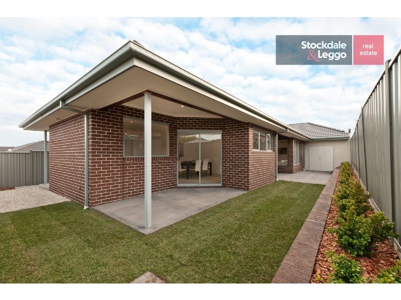 6 Westerfolds Loop, Craigieburn VIC 3064