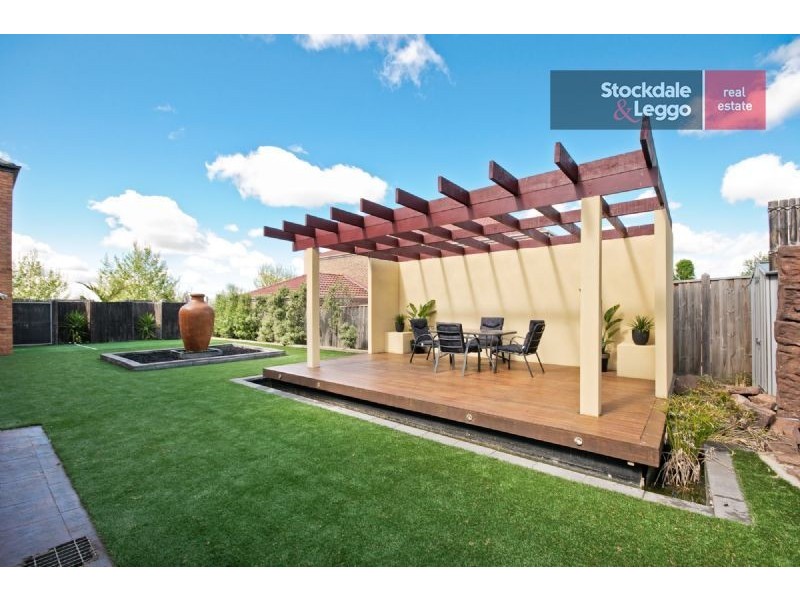 12 Windrock Avenue, Craigieburn VIC 3064