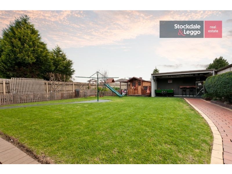 5 Tenby Court, Craigieburn VIC 3064