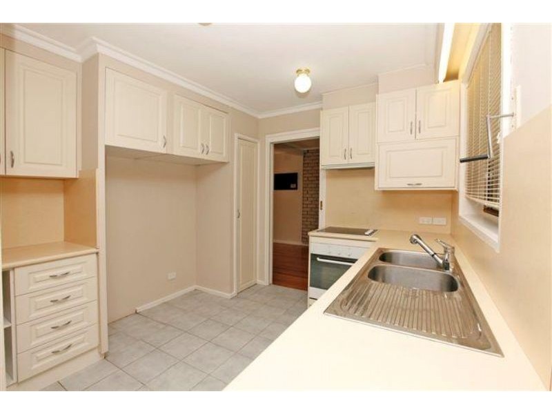 9 Wattleglen Street, Craigieburn VIC 3064