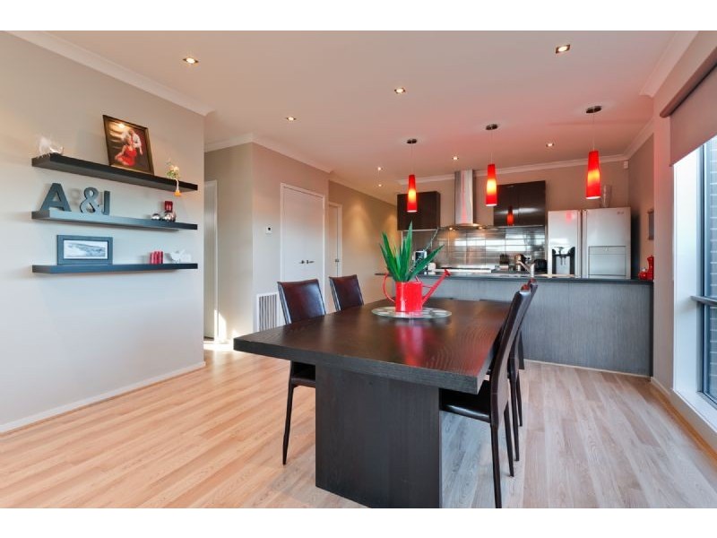 77 Thoresby Circuit, Craigieburn VIC 3064