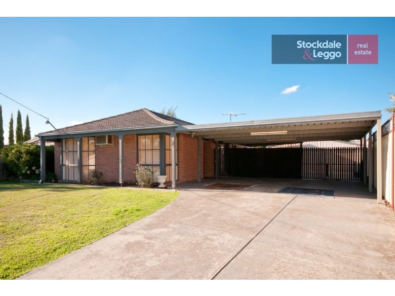 8 Tenby Court, Craigieburn VIC 3064