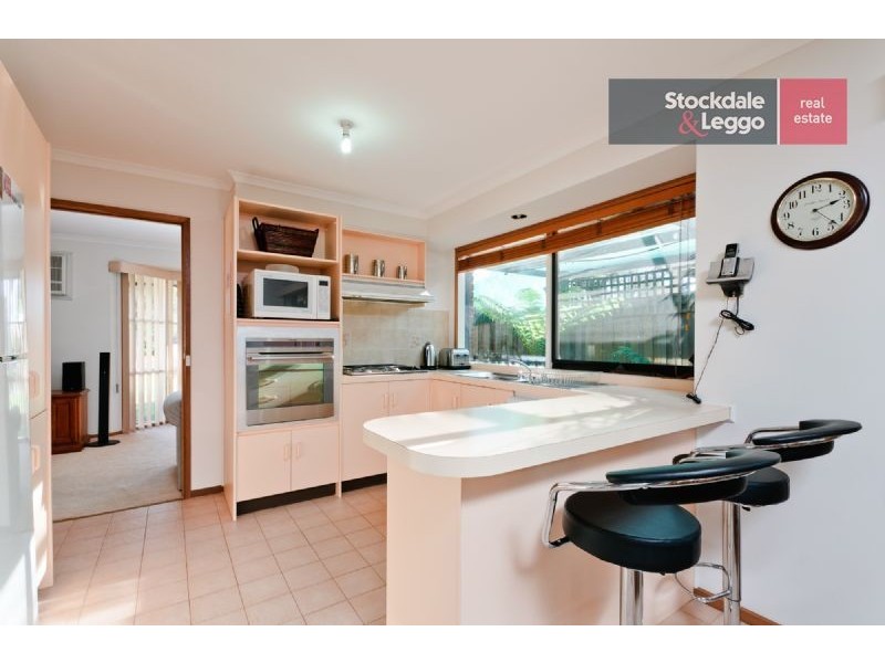 8 Tenby Court, Craigieburn VIC 3064