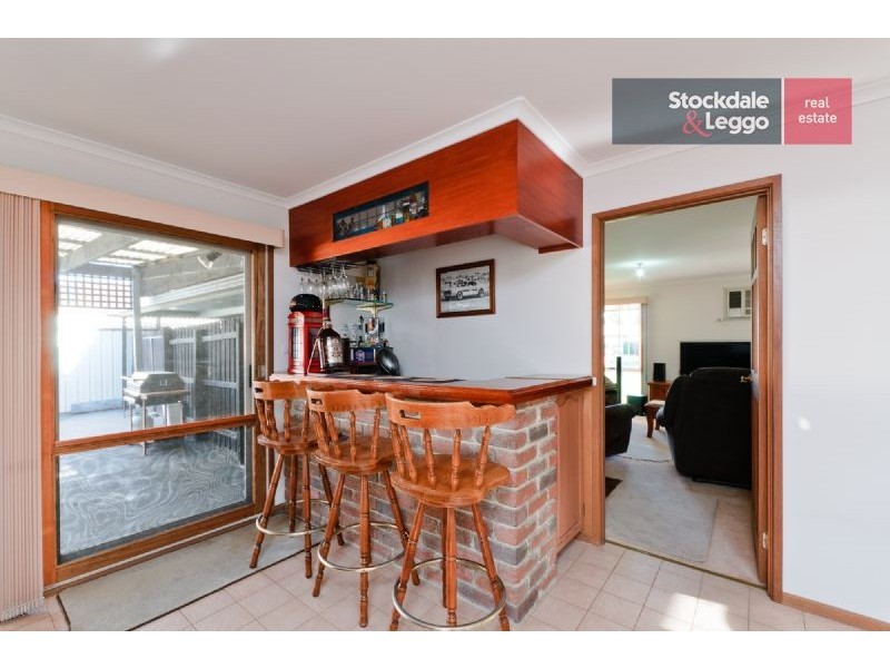 8 Tenby Court, Craigieburn VIC 3064