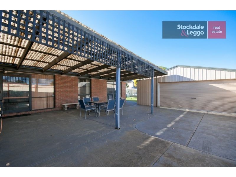8 Tenby Court, Craigieburn VIC 3064