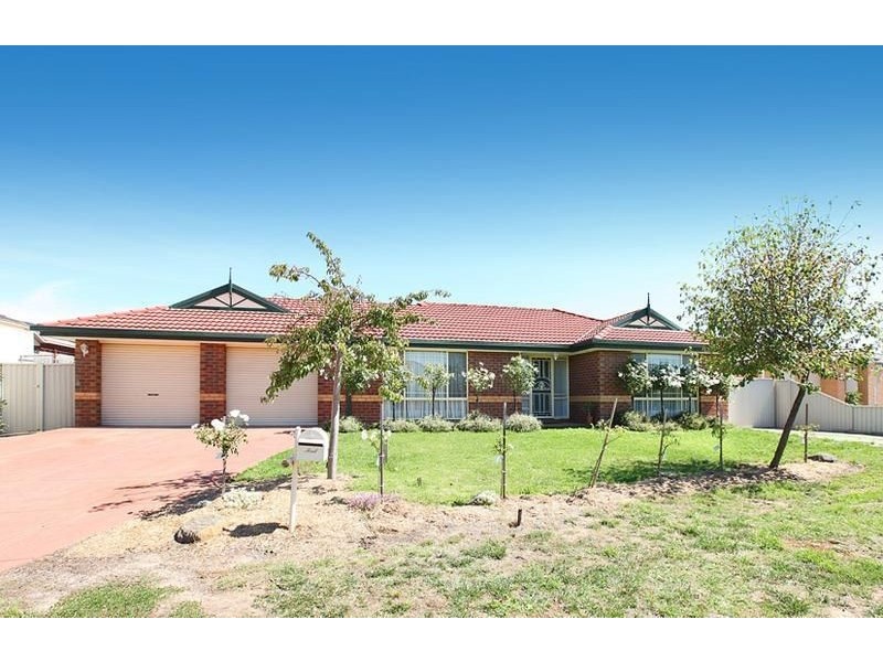28 Mulberry Pass, Craigieburn VIC 3064