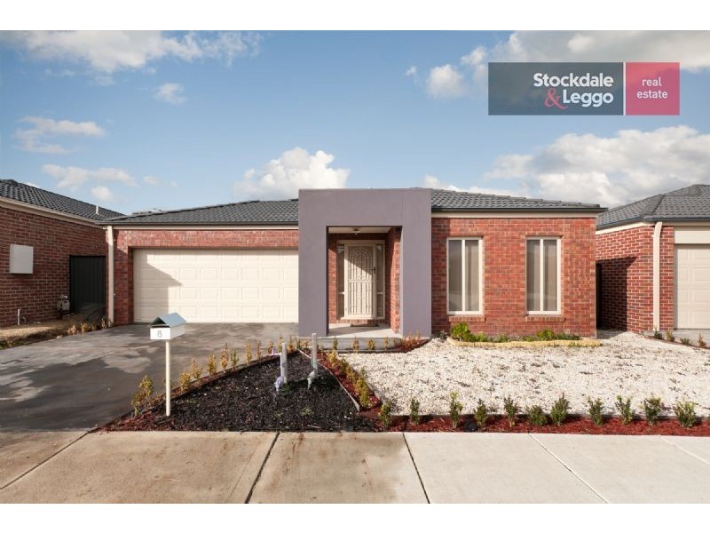 8 Fairhaven Boulevard, Craigieburn VIC 3064