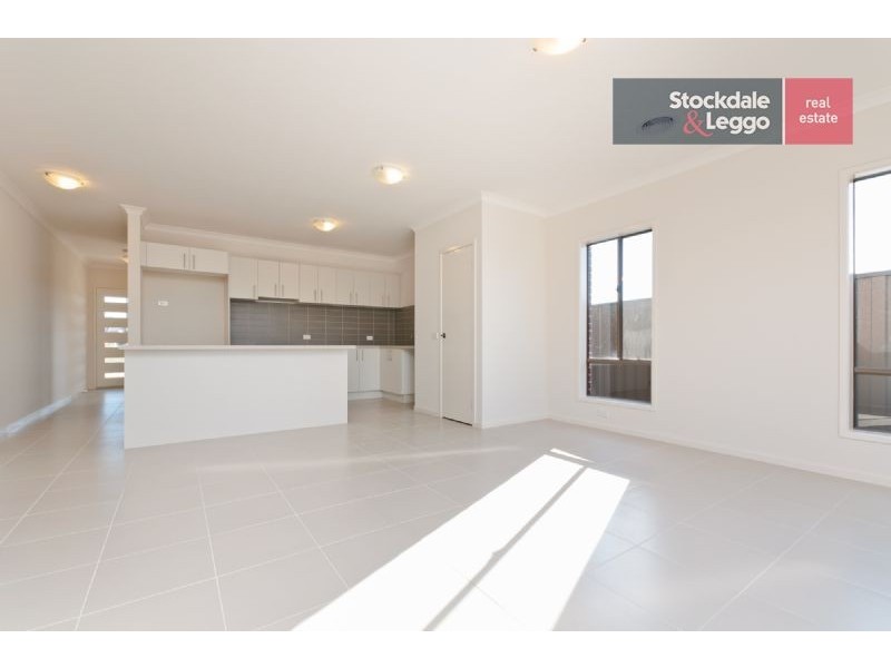 1 Rockwall Drive, Craigieburn VIC 3064