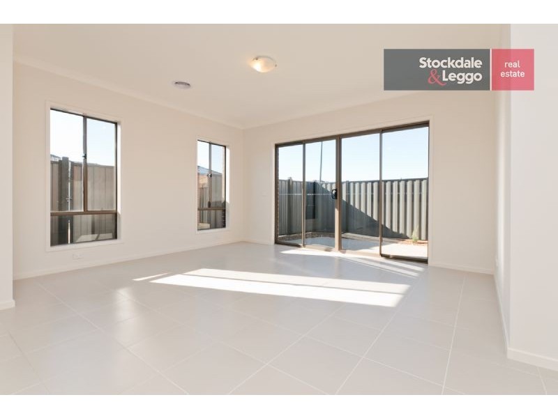 1 Rockwall Drive, Craigieburn VIC 3064