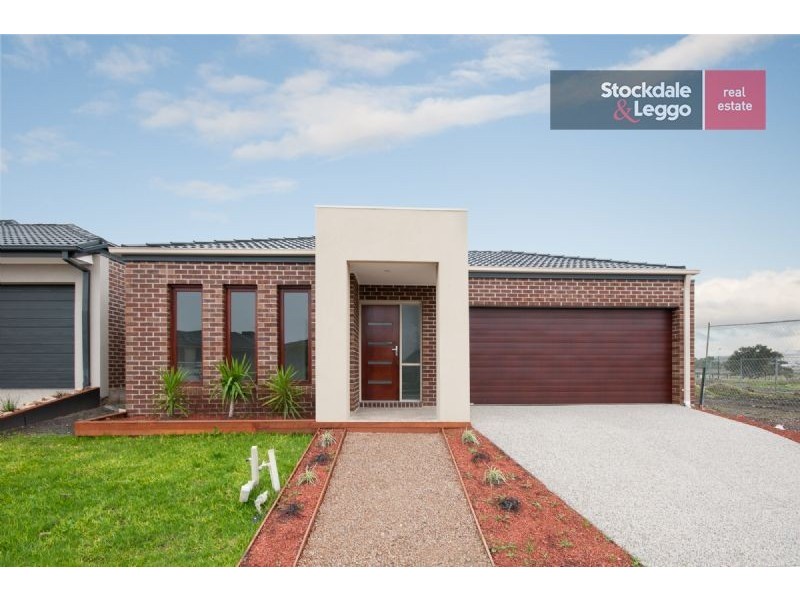37 Viewside Crescent, Craigieburn VIC 3064