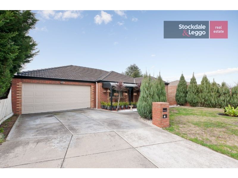 6 Baynton Crescent, Roxburgh Park VIC 3064