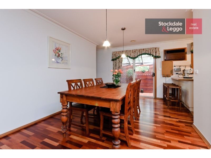 6 Baynton Crescent, Roxburgh Park VIC 3064