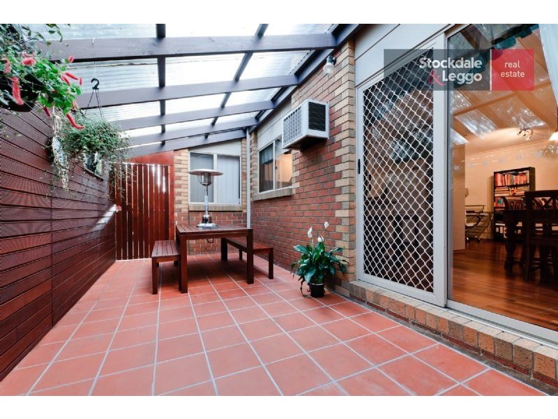 6 Baynton Crescent, Roxburgh Park VIC 3064