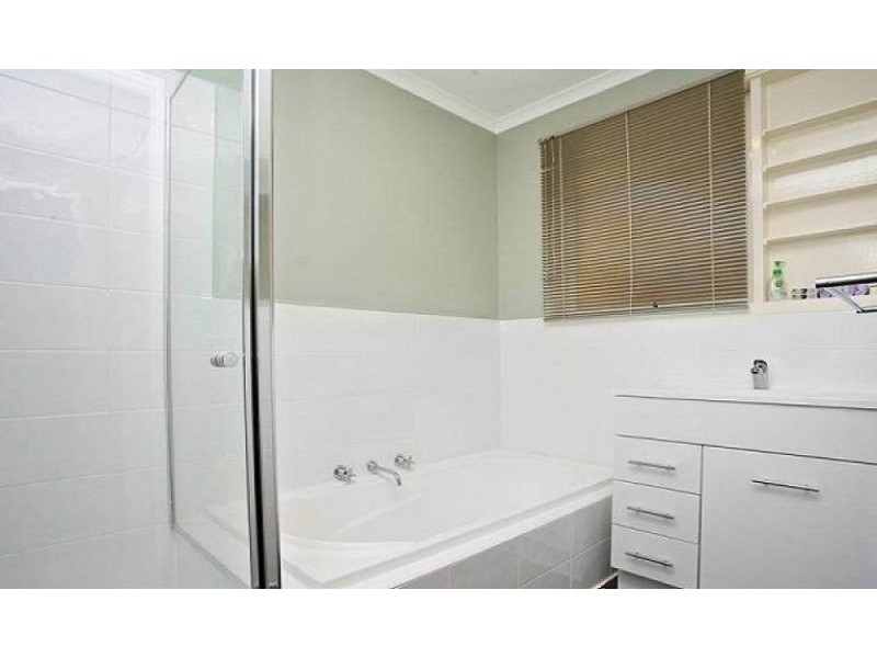 63 Hothlyn Drive, Craigieburn VIC 3064