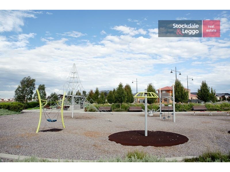 1/1 Clarendon Avenue, Craigieburn VIC 3064