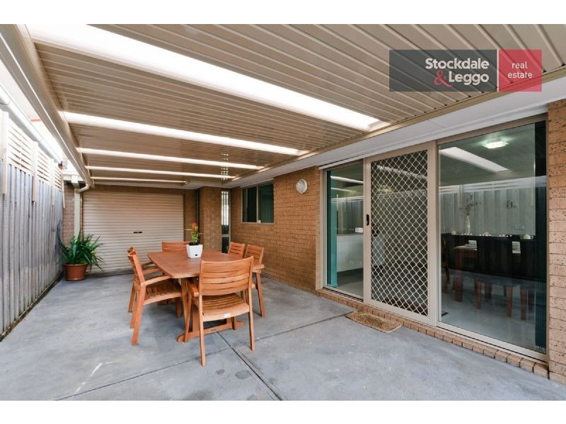 9 Hammond Place, Roxburgh Park VIC 3064