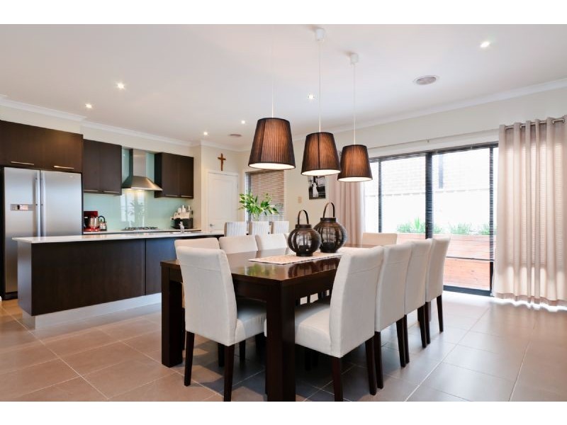 32 Tusmore Rise, Craigieburn VIC 3064