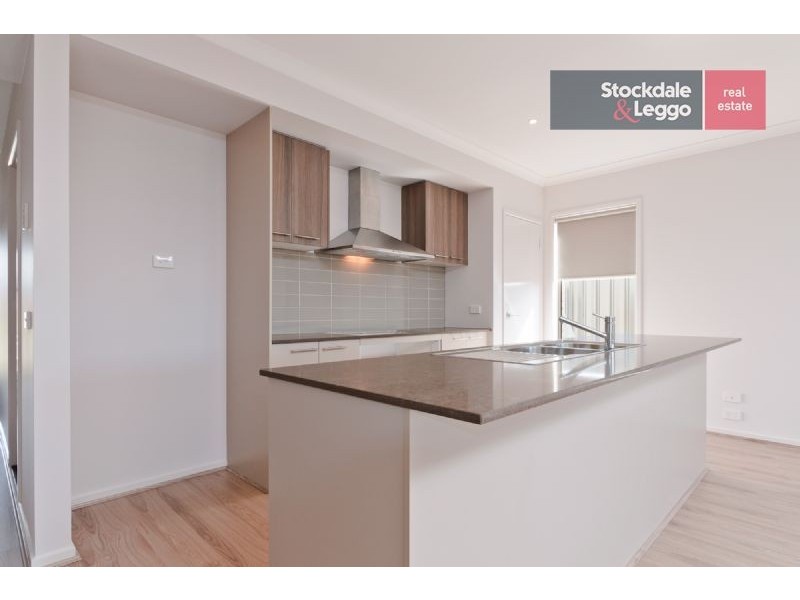 6 Pound Street, Craigieburn VIC 3064