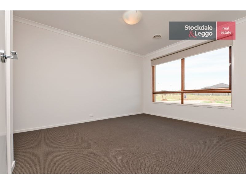 6 Pound Street, Craigieburn VIC 3064