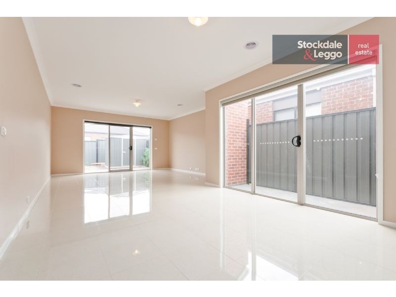 8 Harrison Street, Craigieburn VIC 3064