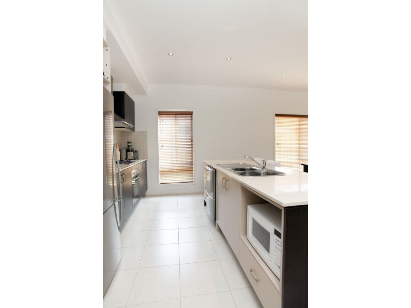 22 Blairgowrie Drive, Craigieburn VIC 3064