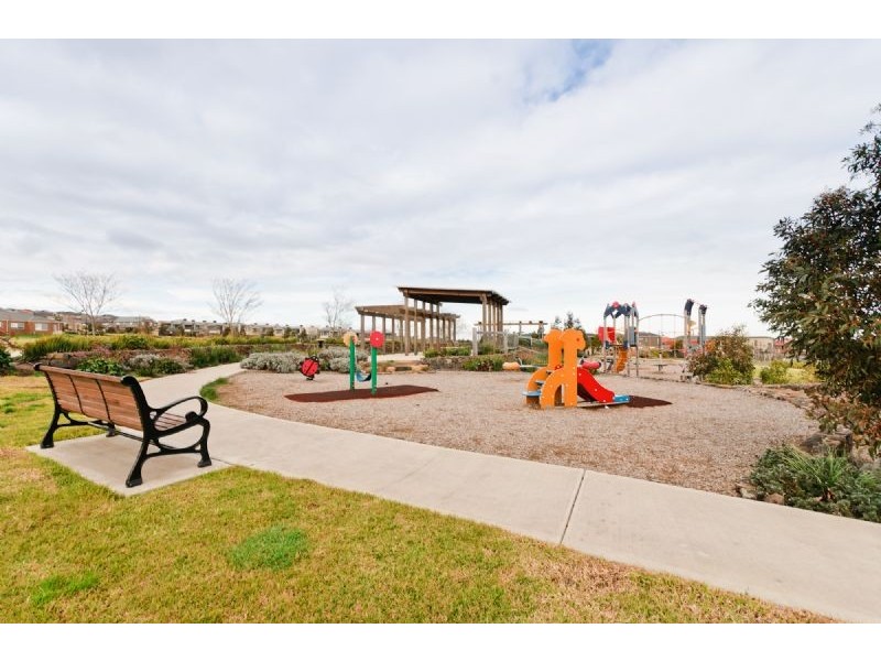 16 Balconies Way, Craigieburn VIC 3064