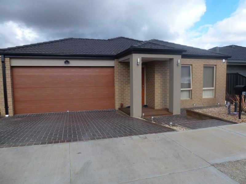 14 Kensley Circuit, Craigieburn VIC 3064