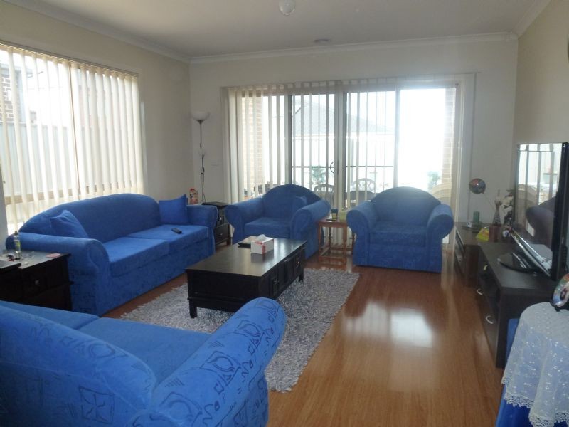 14 Kensley Circuit, Craigieburn VIC 3064