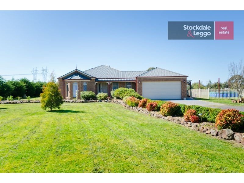 54 Callaway Drive, Mickleham VIC 3064