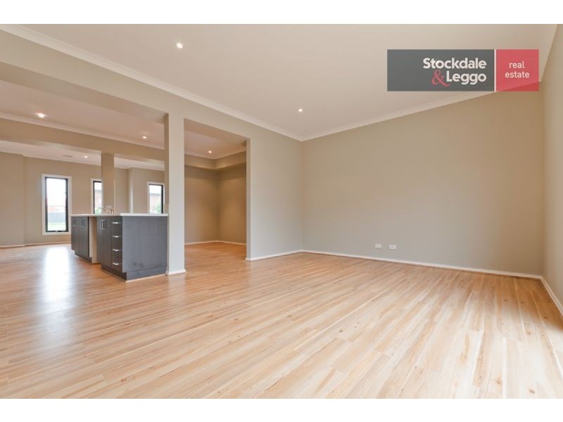 5/1 Clarendon Avenue, Craigieburn VIC 3064