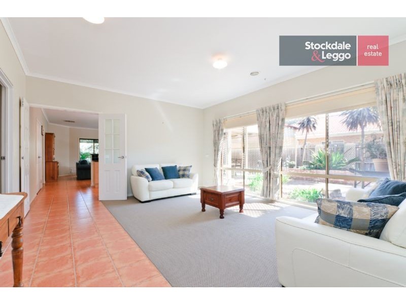 3 Amur Avenue, Roxburgh Park VIC 3064