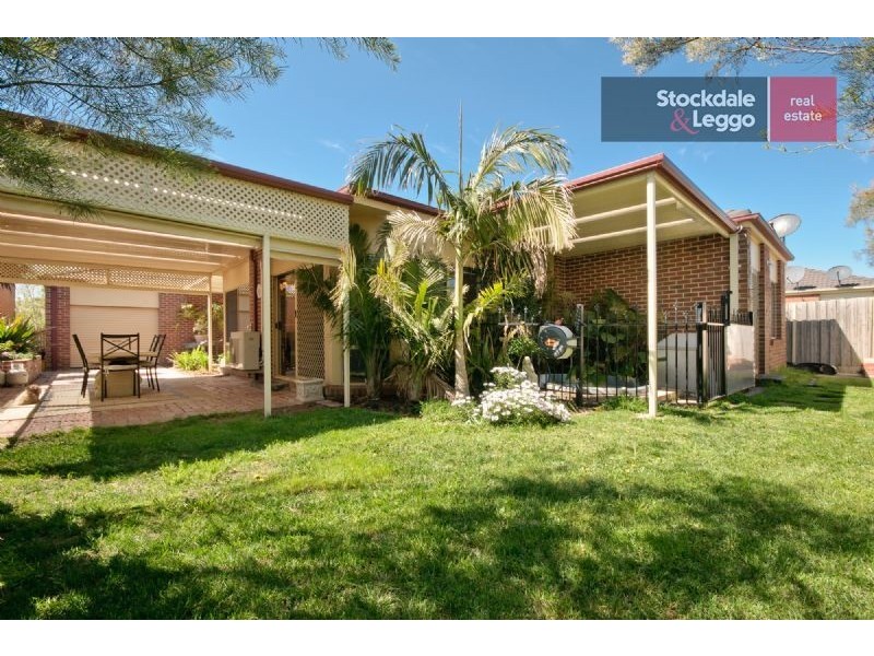 3 Amur Avenue, Roxburgh Park VIC 3064