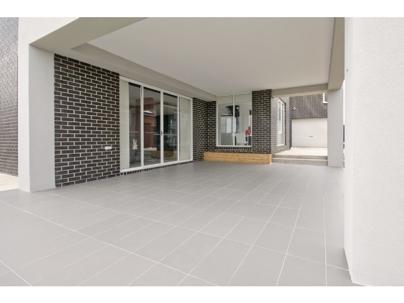 33 Corringa Way, Craigieburn VIC 3064