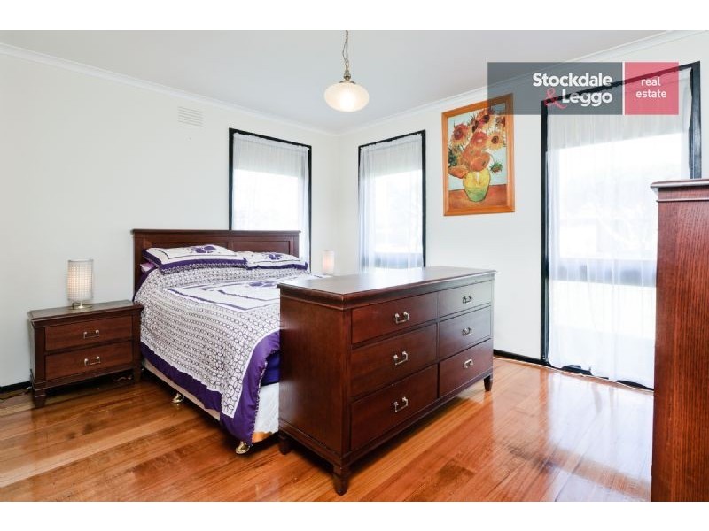 14 Wattleglen Street, Craigieburn VIC 3064