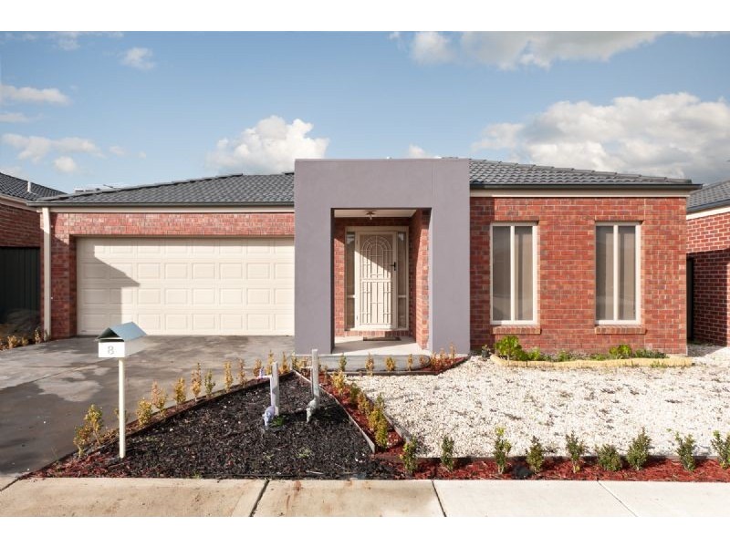 8 Fairhaven Boulevard, Craigieburn VIC 3064