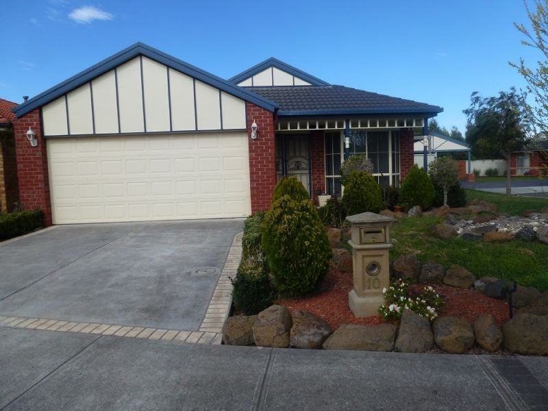10 Crossdale Green, Craigieburn VIC 3064