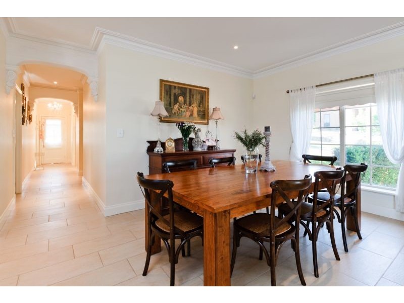 10 MacColl Street, Craigieburn VIC 3064
