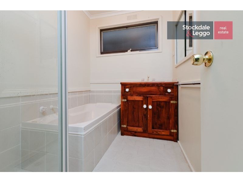 37 Bank Street, Craigieburn VIC 3064