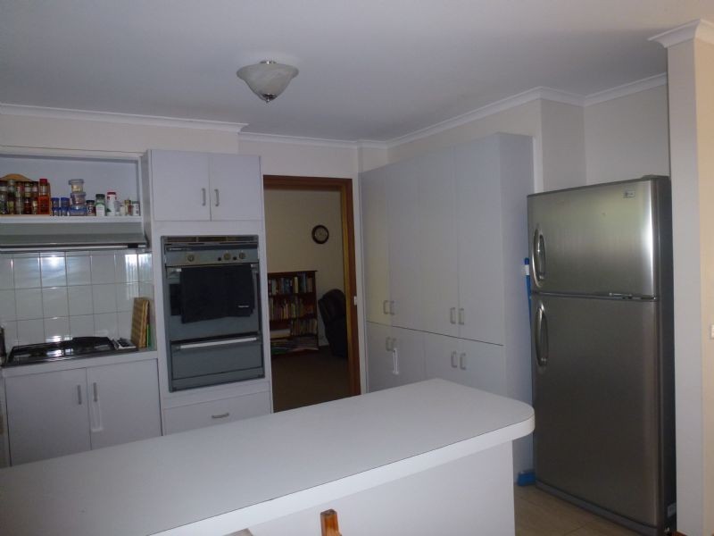 24 Cowes Street, Craigieburn VIC 3064
