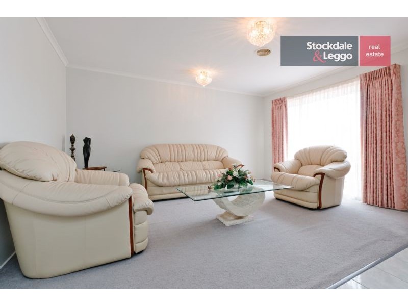 22 Maple Place, Craigieburn VIC 3064