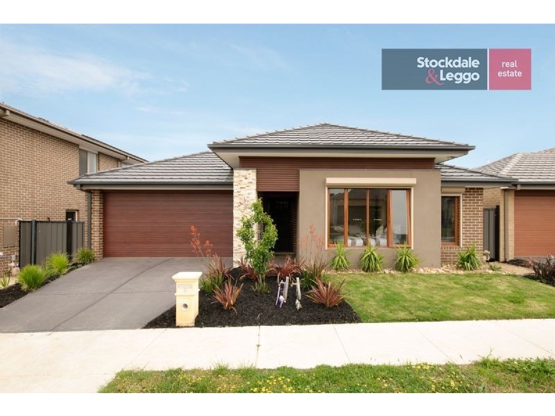 8 Bottlebrush Road, Craigieburn VIC 3064