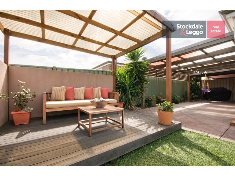27 Swinburne Close, Craigieburn VIC 3064