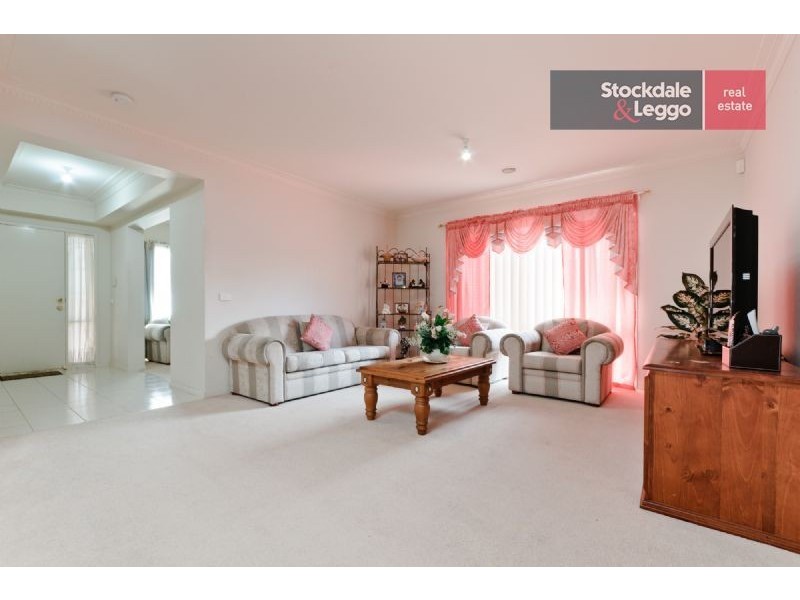 53 Willmott Drive, Craigieburn VIC 3064