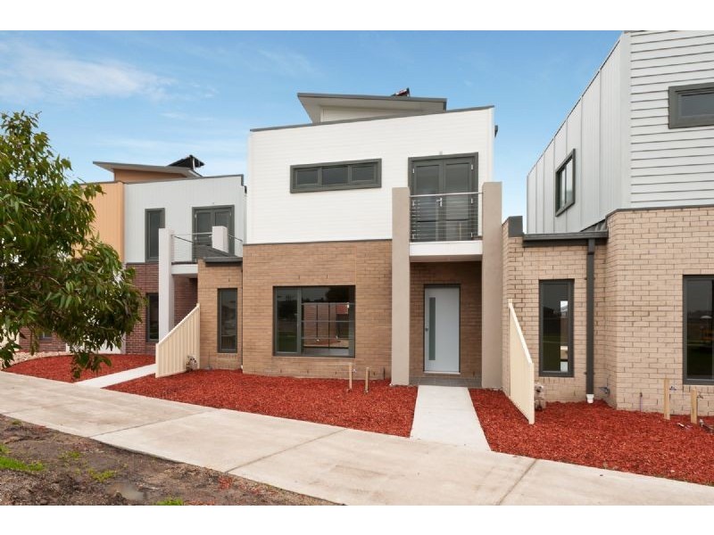 2/1 Clarendon Avenue, Craigieburn VIC 3064