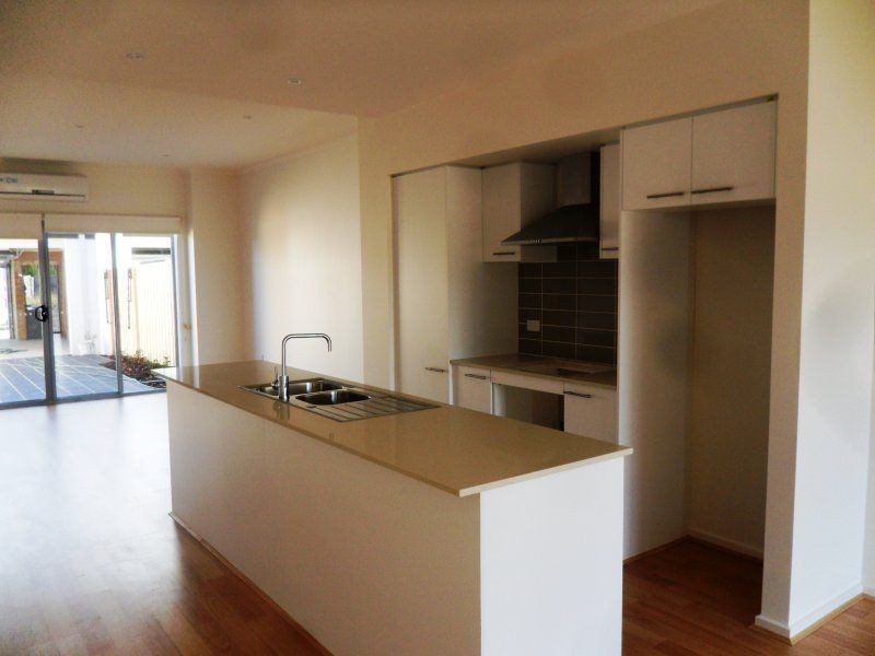 3 Angeline Way, Craigieburn VIC 3064