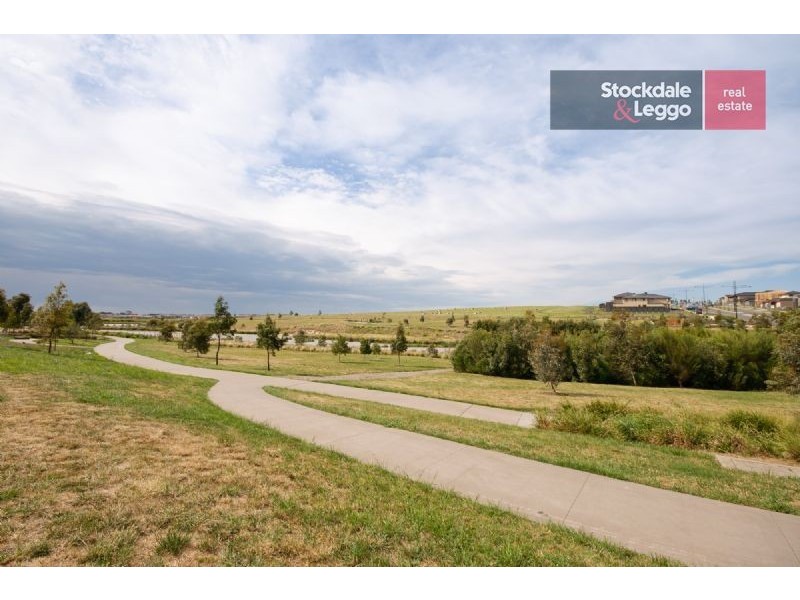 13 Waterbird Link, Craigieburn VIC 3064
